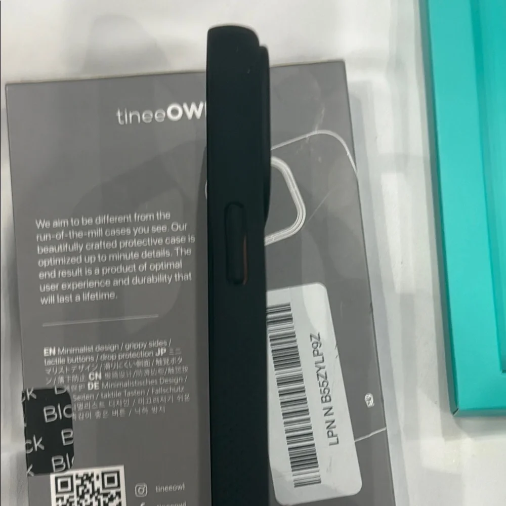 Black Phone Case for iPhone 15 pro NEW in box